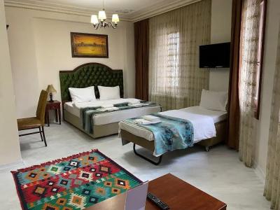 Atam Suites - 78