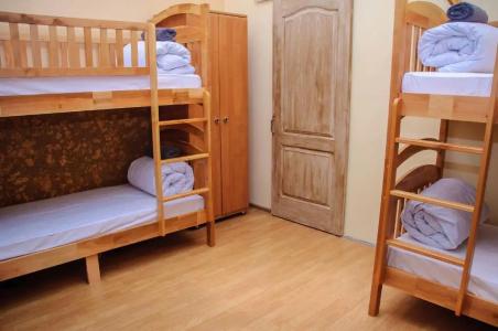 Golden Globus Hostel - 37