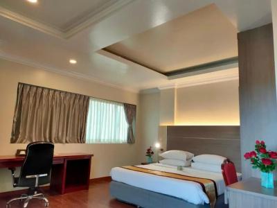 Grand United - Ahlone Branch - 241