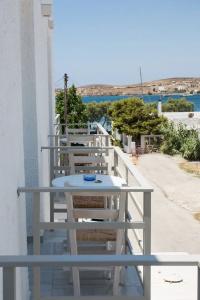 Polos Paros - 105