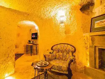Atilla's Cave - 356