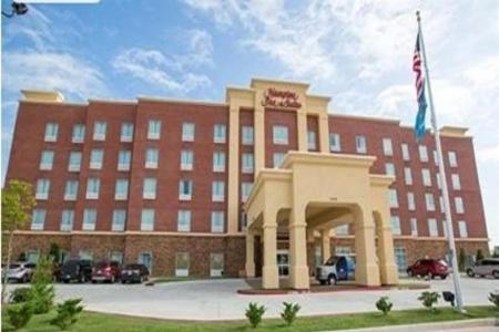 Hampton Inn & Suites Airport - 0
