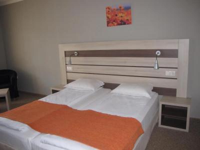 Blue Orange Beach Resort - 4