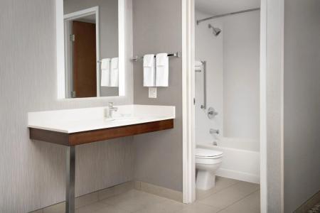 SpringHill Suites by Marriott ParkCenter - 29