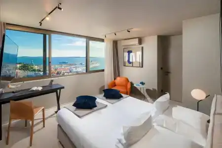 Royal Suites - 36