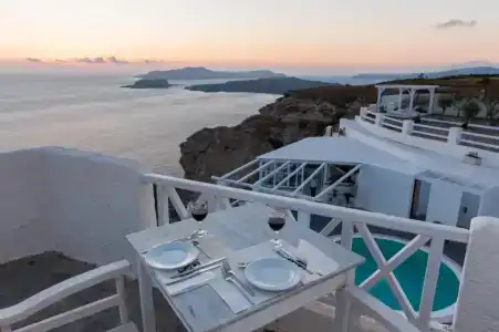 Artemis Suites - 140