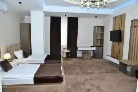 Mehmonsaroy Grand - 52