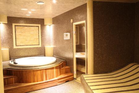 AquaView Boutique - 3