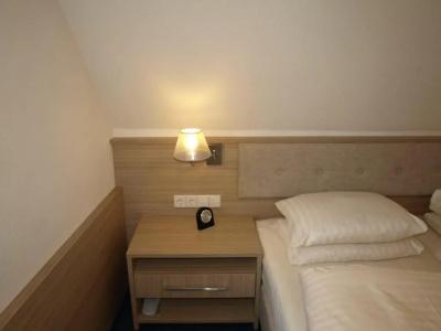 Apart Business - 38