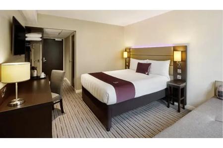 Premier Inn City Centre - 5
