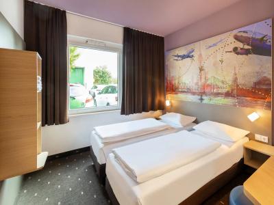 B&B Düsseldorf-Airport - 6