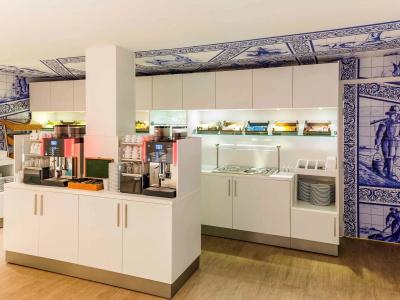 ibis Styles Amsterdam Central Station - 11