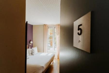 Hôtel Le Petit Castel - 71