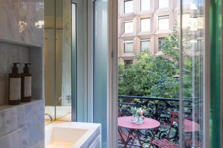 Hôtel Toujours - 85