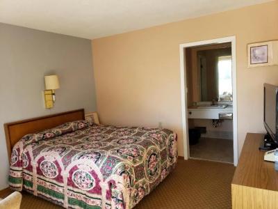 Town'n Country Motor Inn - 32