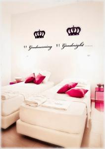 Golden King Villas - 1