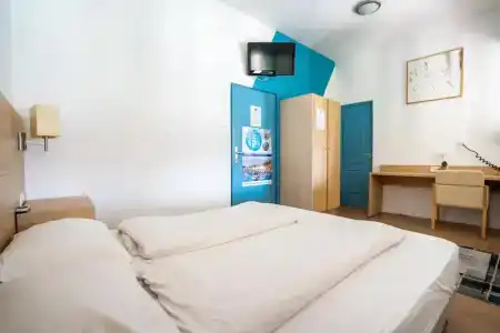 Absolut City Hostel - 35