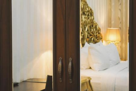 Royal Residence - 267