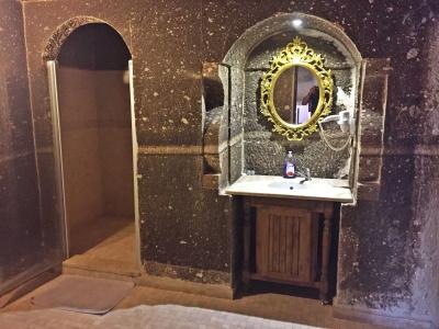 Antique Terrace Cave Suites - 19