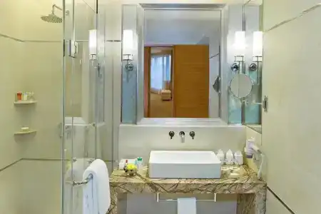 Four Points by Sheraton Shenzhen - 55