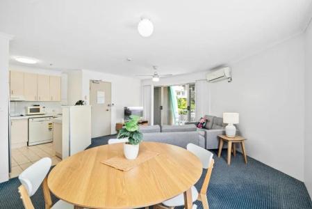 Markham Court - 41