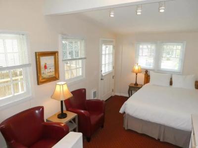Briarwood Inn - 72