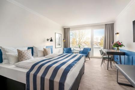 Yachtclub - 49