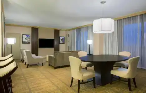 DoubleTree by Hilton Miami Airport & Convention Center - 52