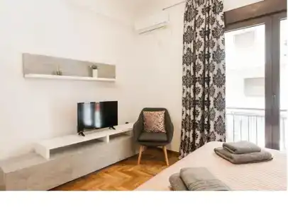 Nicholas Point and Rooms - 168