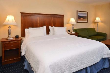 Hampton Inn and Suites South - 44
