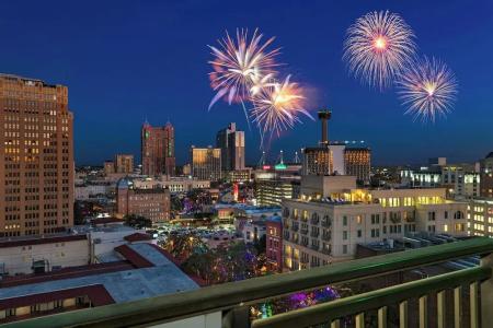 Courtyard by Marriott San Antonio Riverwalk - 54