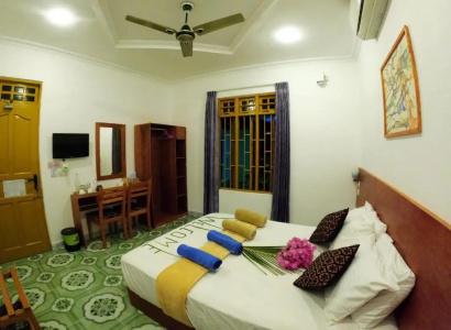 Adroit Beach Inn - 4