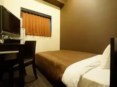 Livemax Esaka - 19