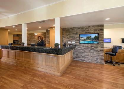 Best Western Plus - 38