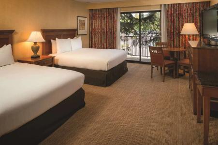 DoubleTree by Hilton Seattle Airport - 6