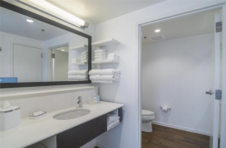 Hampton Inn Chicago North-Loyola Station, Il - 41