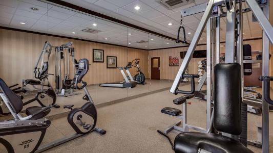 Best Western Plus Suites - 24