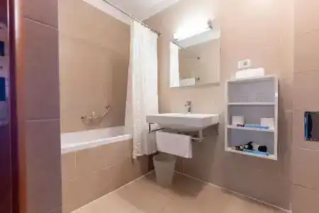 The Residence - 120