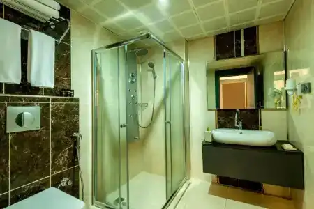 A Palace Suites - 73