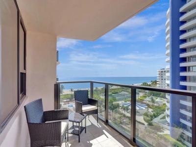 The Alexander All Suites - 85