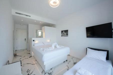 Bianco a Nero Mykonos - 1
