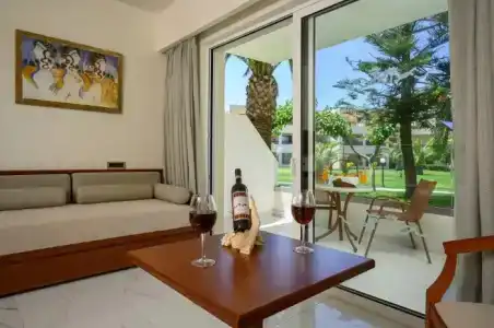 Vantaris Palace - 59