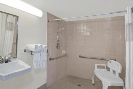 Howard Johnson By Wyndham Ft. Myers Fl - 17