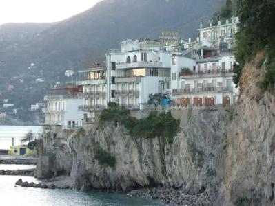 La Lucertola - 16