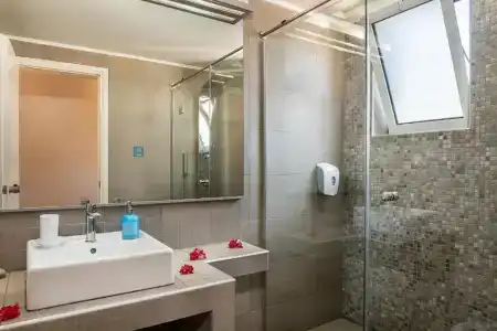 Kavos & Suites - 222