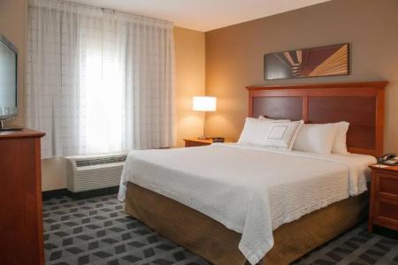 TownePlace Suites by Marriott South - 40
