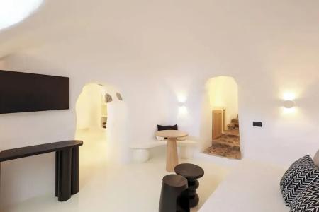 Luna Santorini Suites - 96