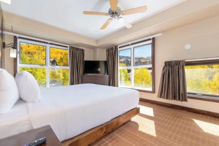 The Peaks and Spa - 85