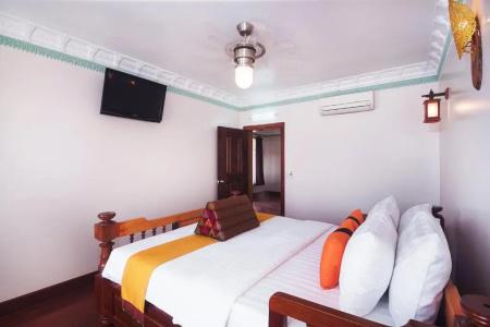 Hello Cambodia Boutique - 32