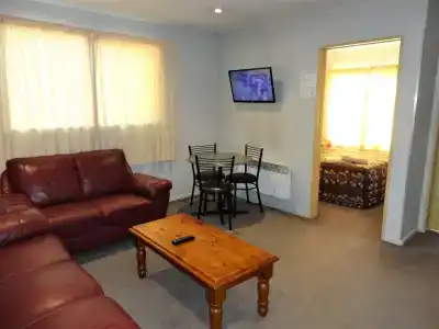Bealey Avenue - 59